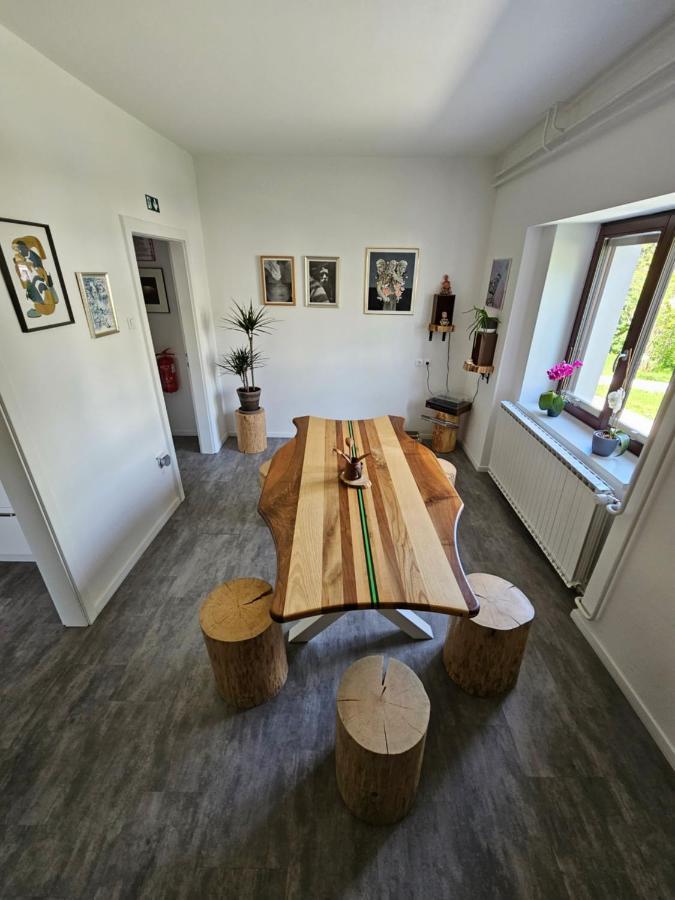 The Green Door Apartment Postojna Exterior foto