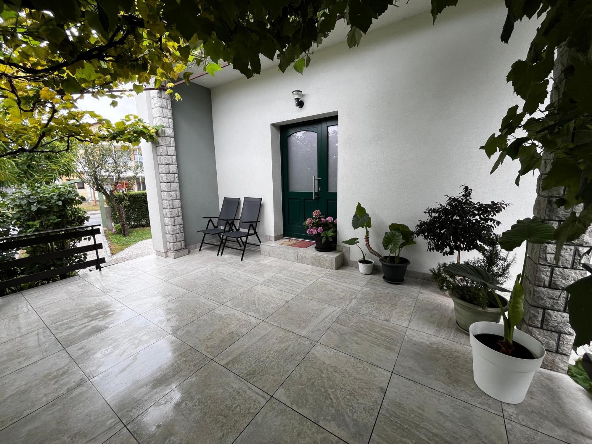 The Green Door Apartment Postojna Exterior foto